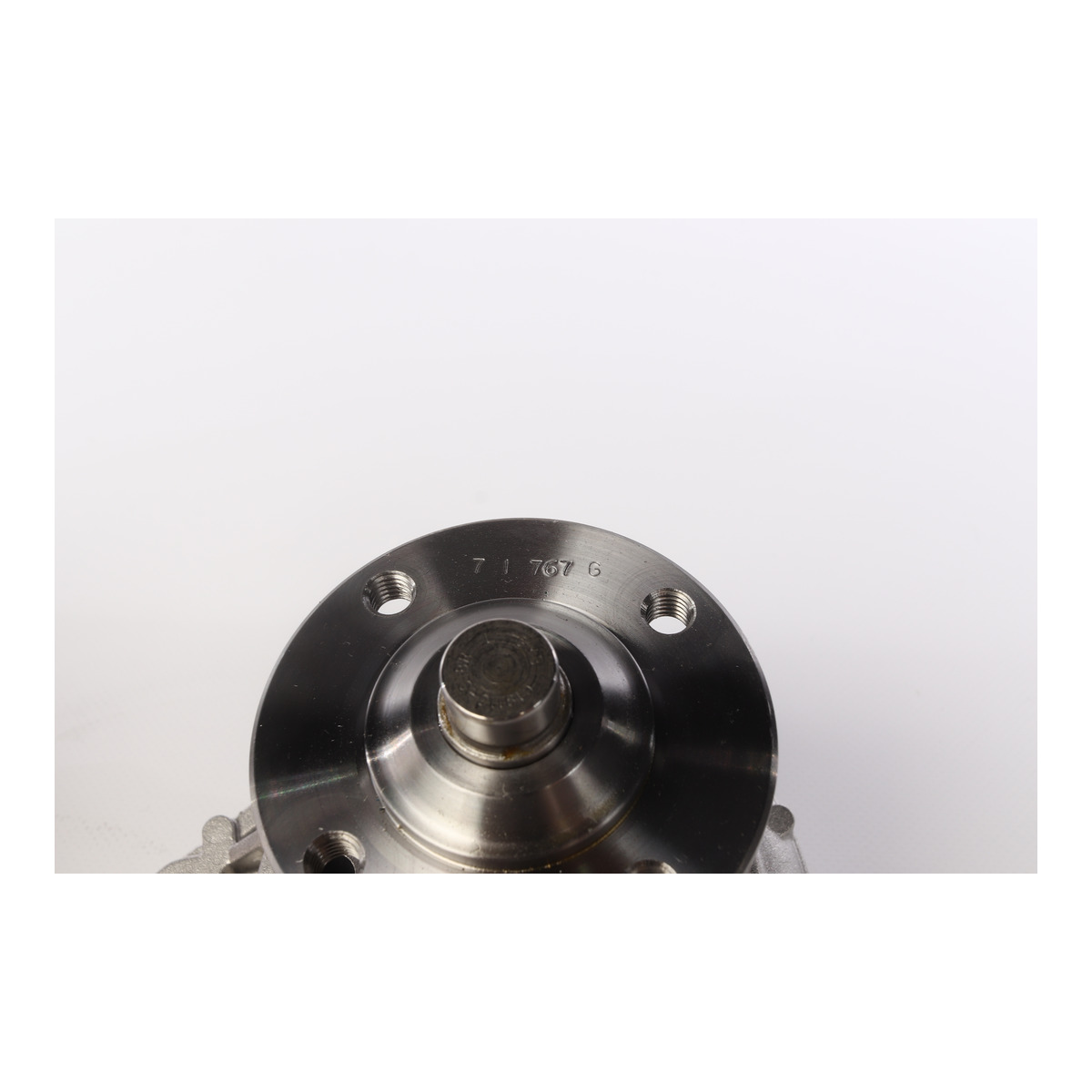 Помпа води Toyota Land Cruiser 2.4TD 90-93/Land Cruiser Prado 3.0D 02- (R/B) (8 лоп) GRAF
