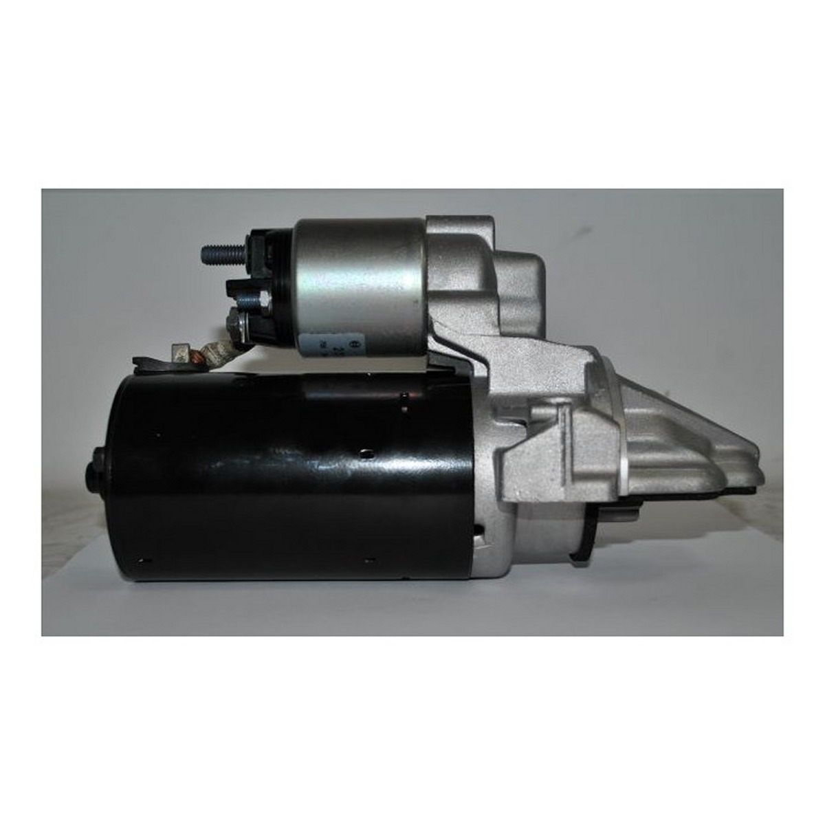 Стартер 0001109324 BOSCH UA ADE (A0001109324) ADE фото 3