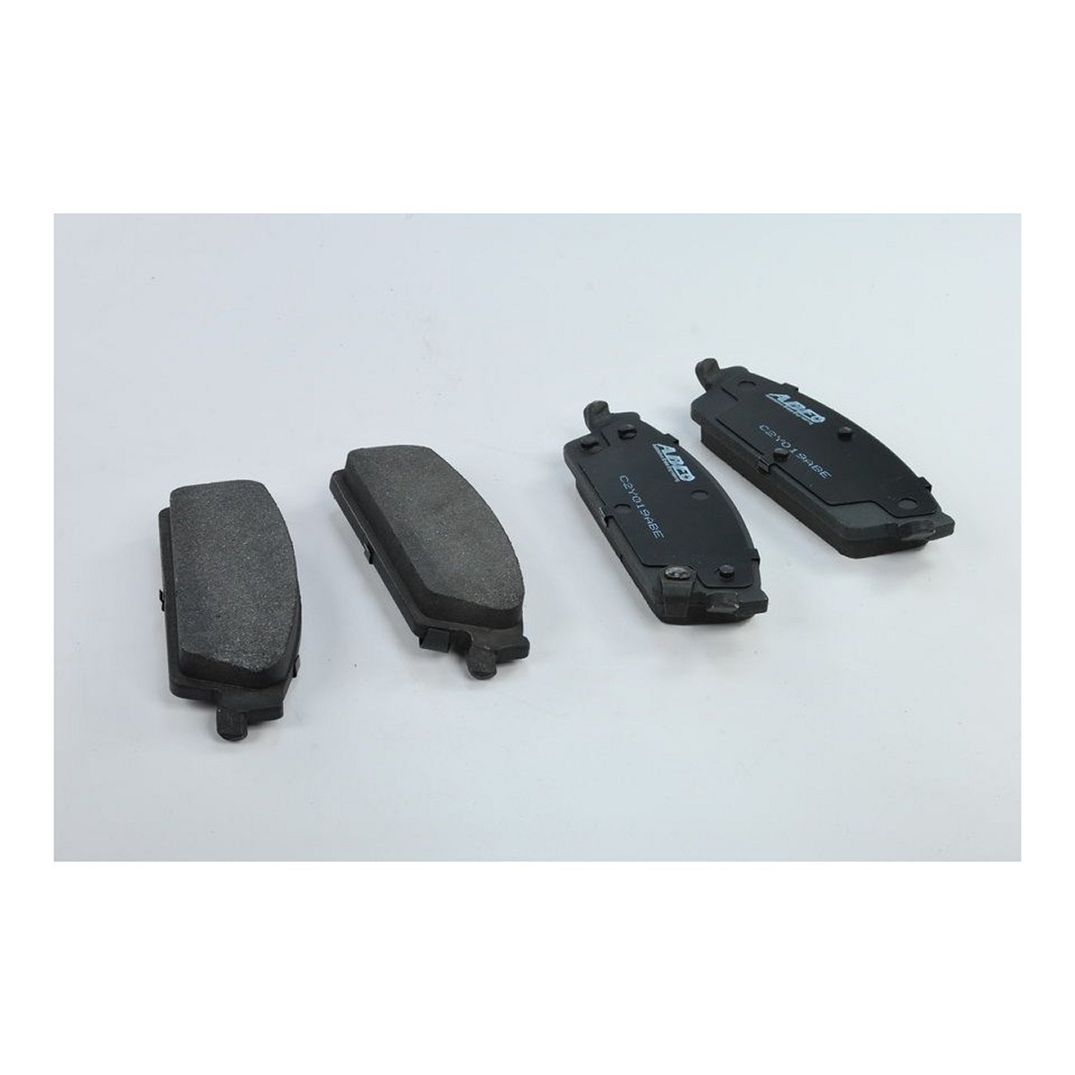 Комплект гальмівних колодок задн , CADILLAC ESCALADE, CHEVROLET AVALANCHE, SILVERADO 1500, SILVERADO 2500 HD, SUBURBAN, TAHOE LTZ, GMC SIERRA, YUKON 4.8-6.6D 01.03-