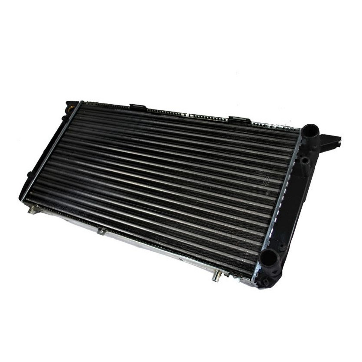 Радіатор двигуна (мкпп) AUDI 80 B2, 80 B3, 80 B4, CABRIOLET B3, COUPE B3 1.6-2.0 08.78-